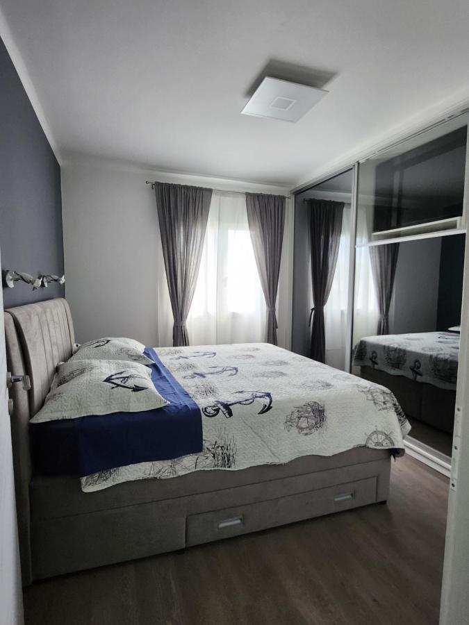 Airport Split Apartment Kastel Stafilic Ngoại thất bức ảnh