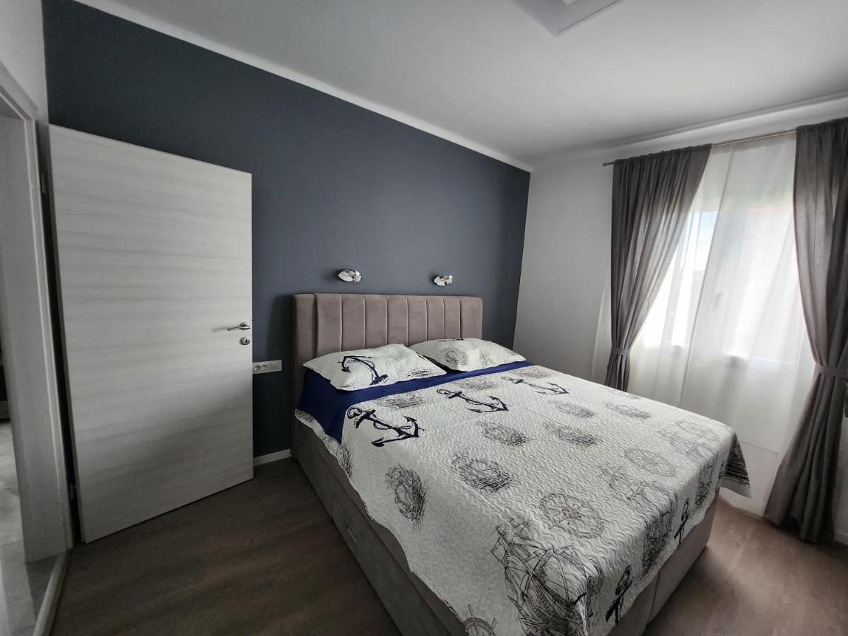 Airport Split Apartment Kastel Stafilic Ngoại thất bức ảnh